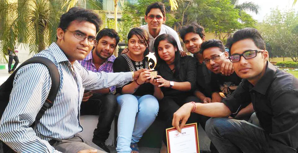 svist students holding award